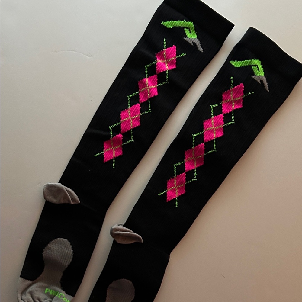 | Pro Compression | Knee-High Compression Socks - Picture 3 of 7